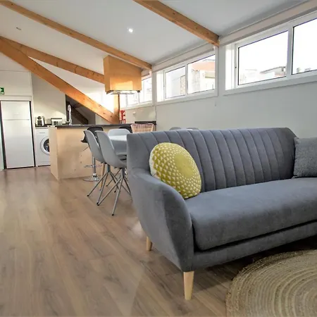 Camoes 691 Design By Hosts