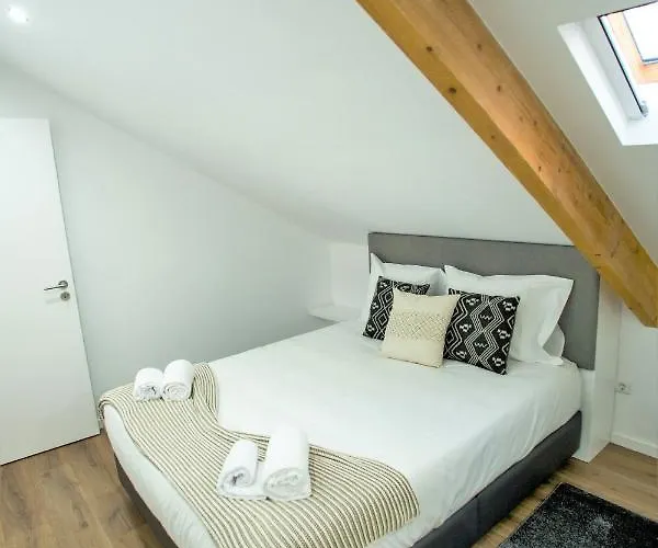 Camoes 691 Design By Hosts Appartement