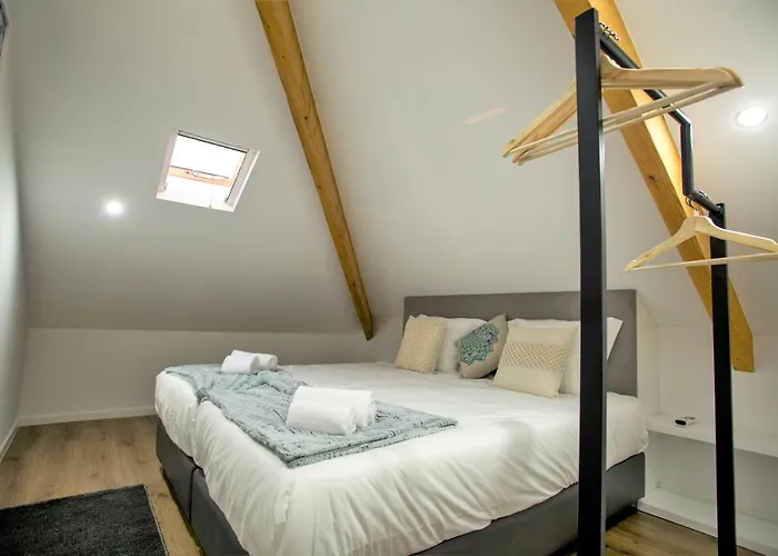 Camoes 691 Design By Hosts Appartement *