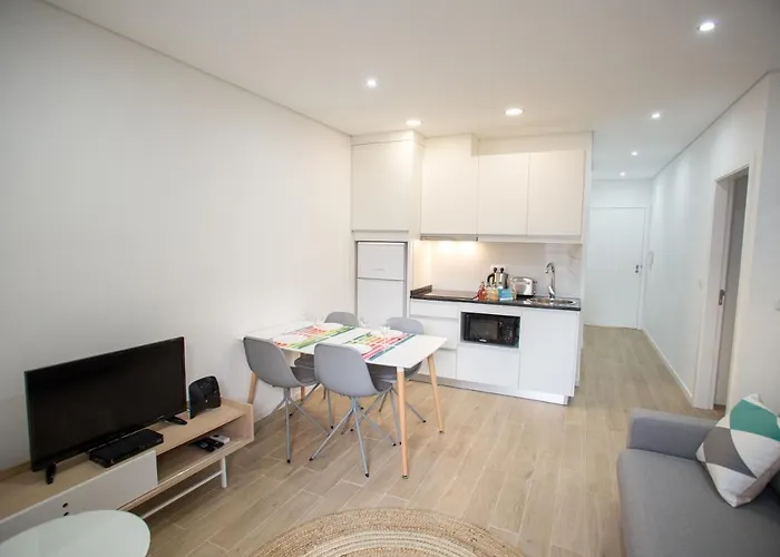 Appartement Camoes 691 Design By Hosts *