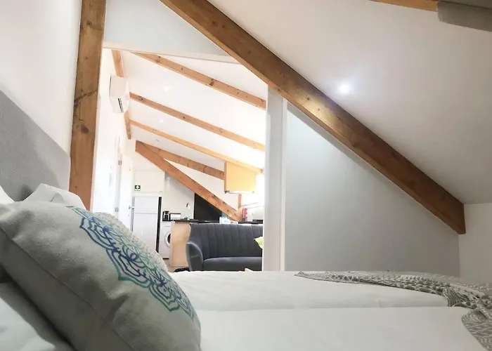 Camoes 691 Design By Hosts Porto