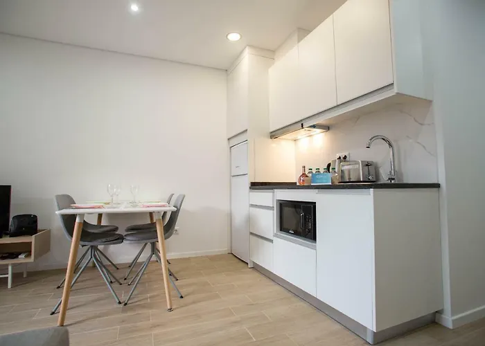 Appartement Camoes 691 Design By Hosts *