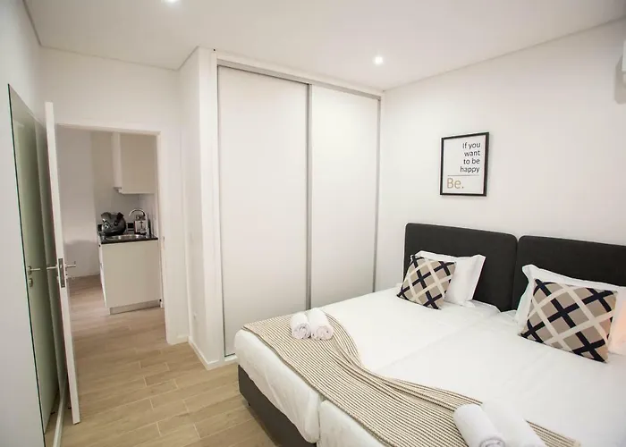 Camoes 691 Design By Hosts * Porto