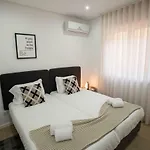 Apartmán Camoes 691 Design By Hosts *