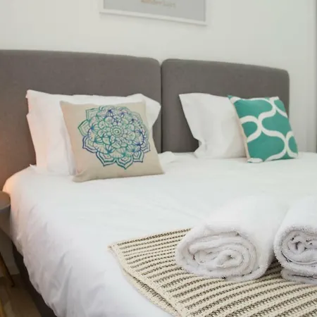 Camoes 691 Design By Hosts Lejlighed